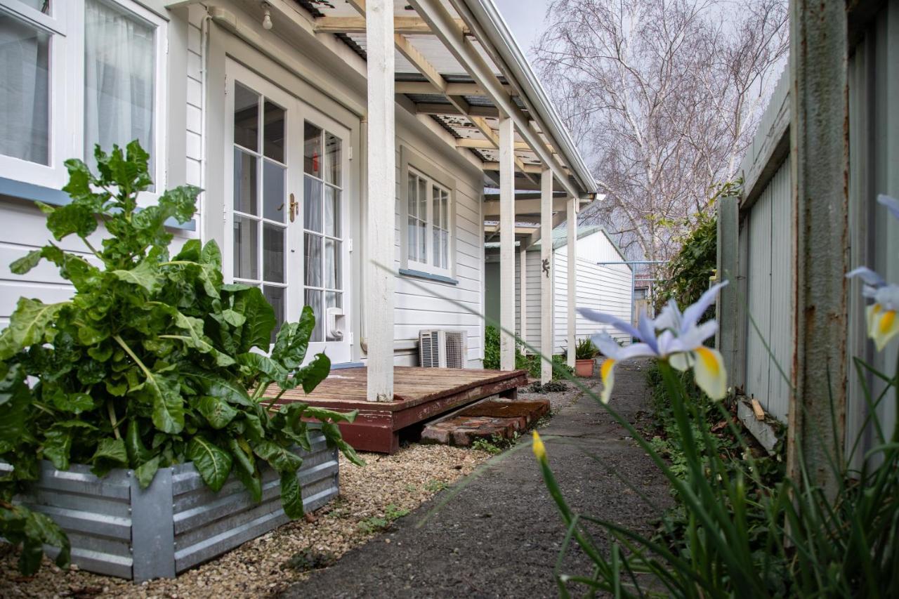 Cottage In The Heart Of Carterton Exterior foto